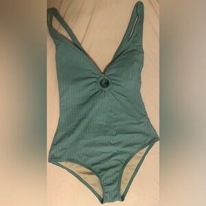 Kona Sol SZ Large very flattering one piece swim suit